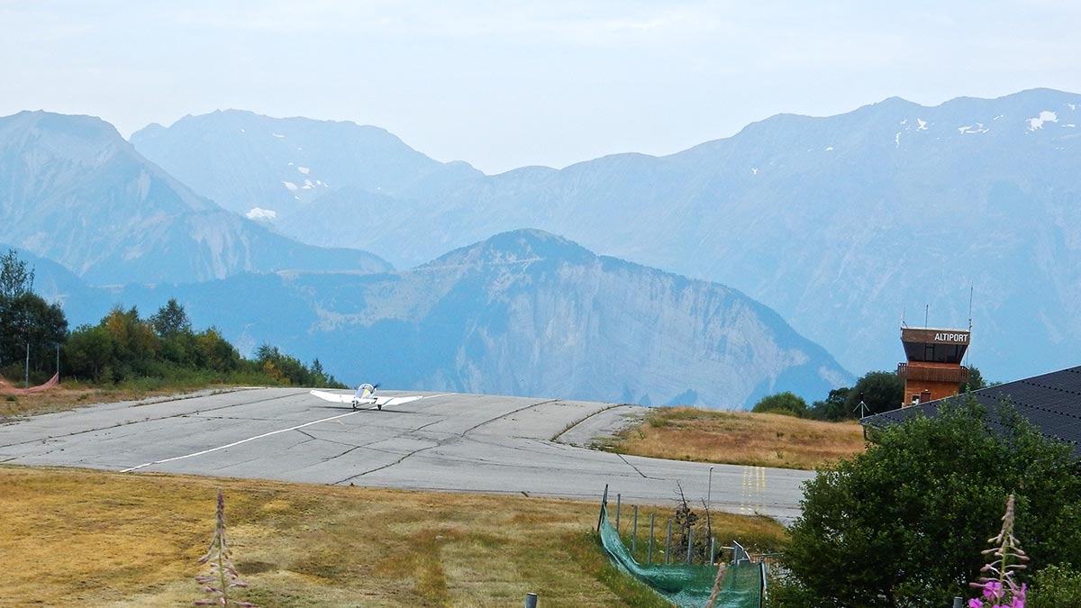 Flugplatz Alpe d'Huez